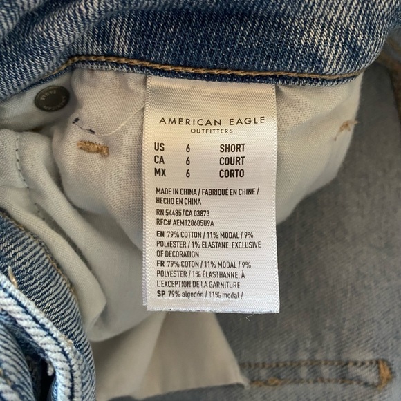 American Eagle Mom Jean - Picture 5 of 7